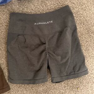 Alphalete Amplify 4.5” Seamless Scrunch Short